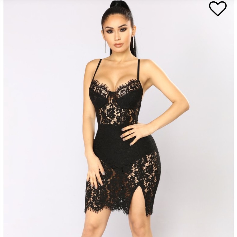 Dropping Hints Lace Dress - Black